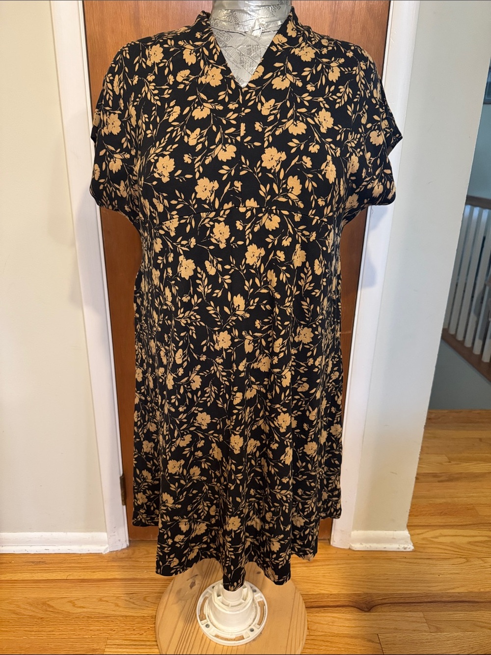 J. Jill Black and Tan Floral Short-Sleeve Dress